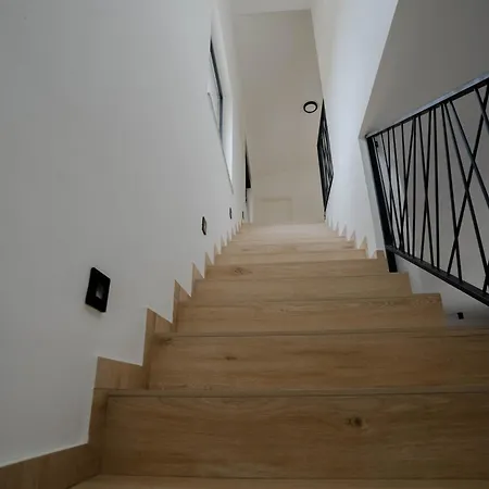 Azeitona Villa *