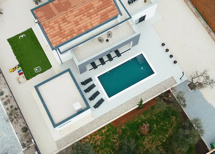 Azeitona Villa Sukošan