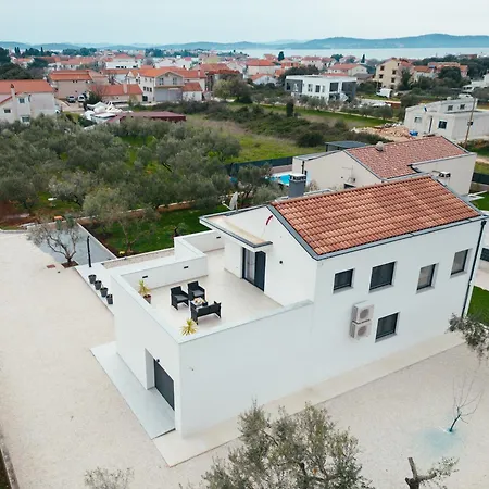 Azeitona Villa